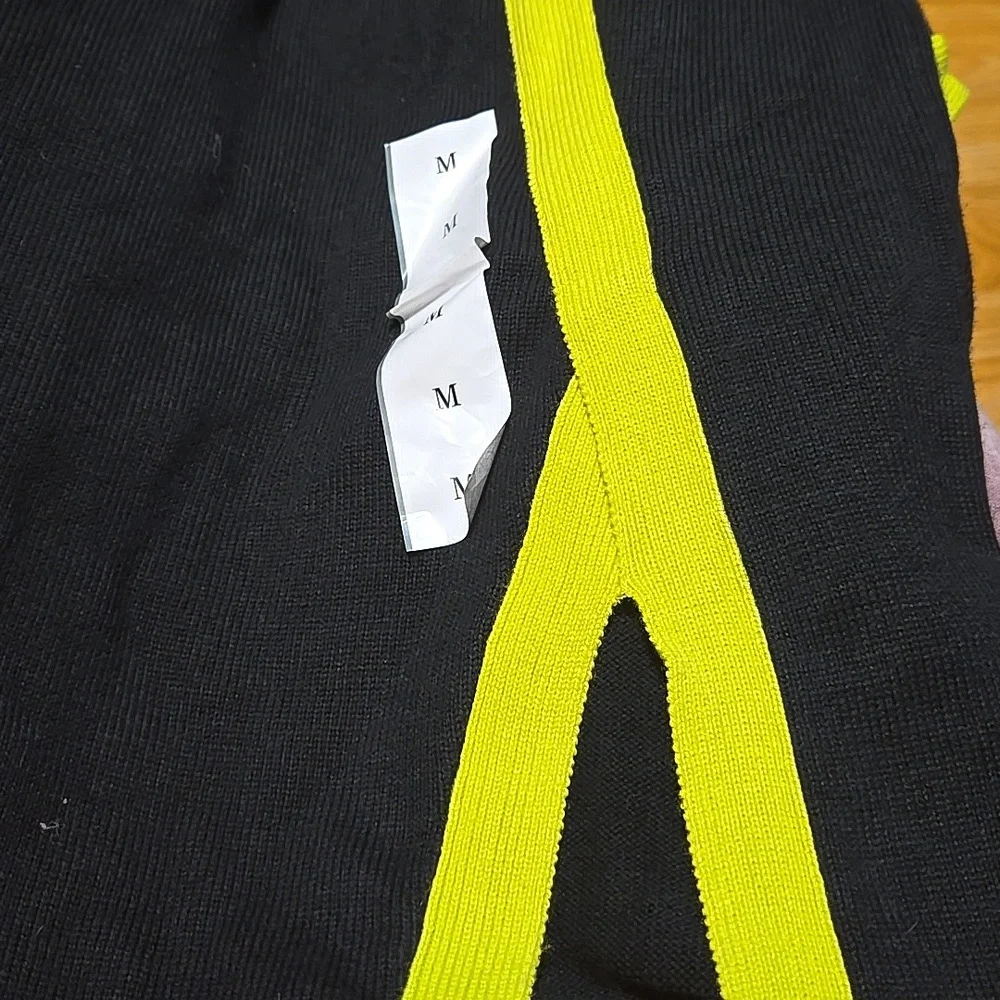 NWT Future Collective pencil skirt with slit. Black and neon yellow/green - Picture 6 of 6